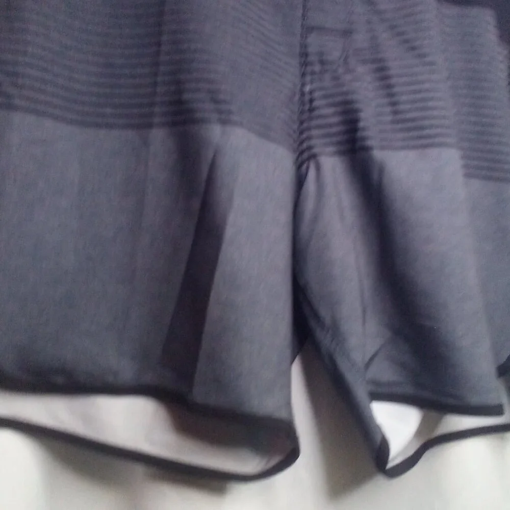 Old Navy Swim Trunks Shorts 40 Men UPF 40 Pocket Black Gray